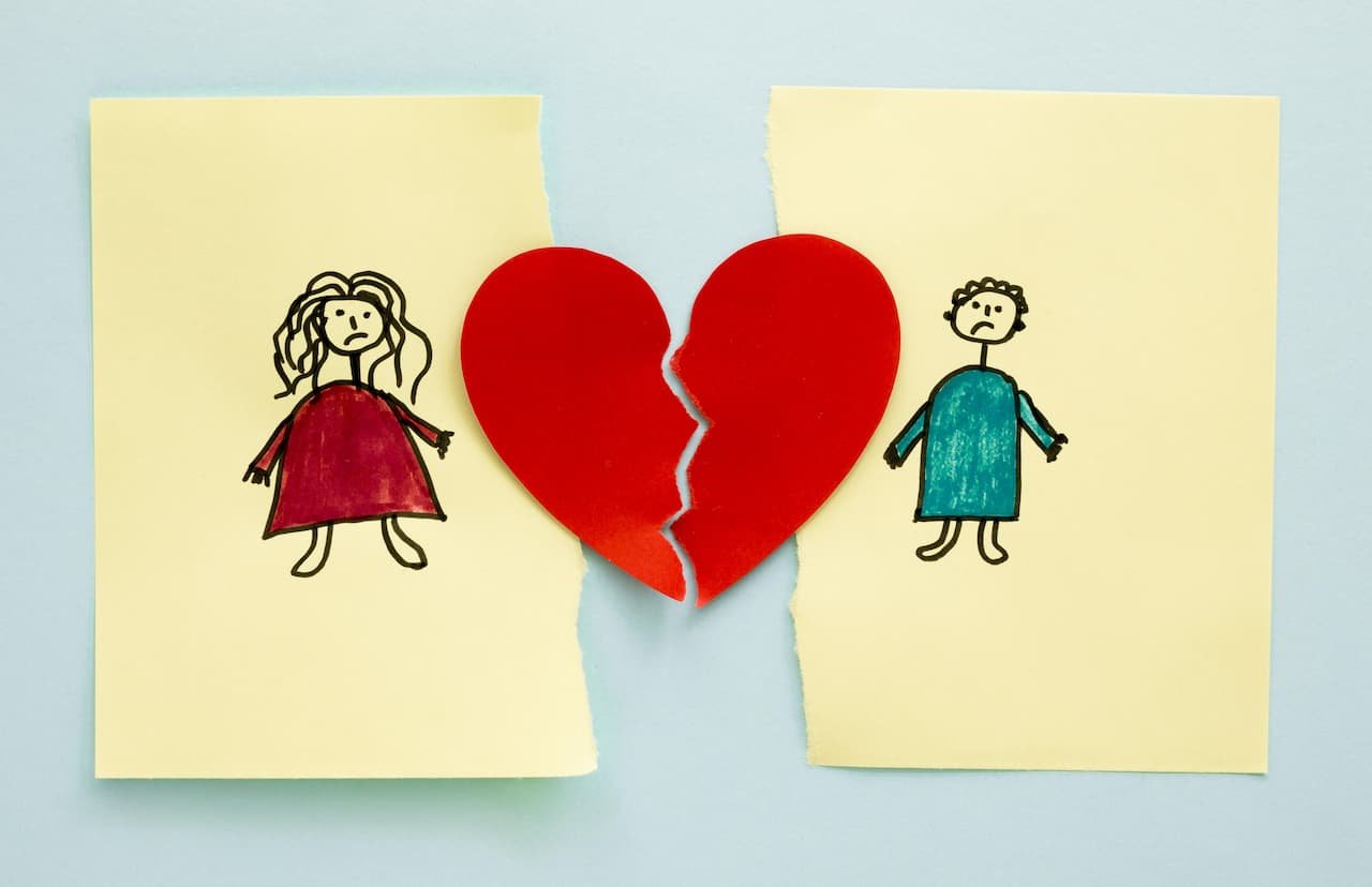 5 Ways to move ahead and feel better after a Breakup - OnlineCounselling4U