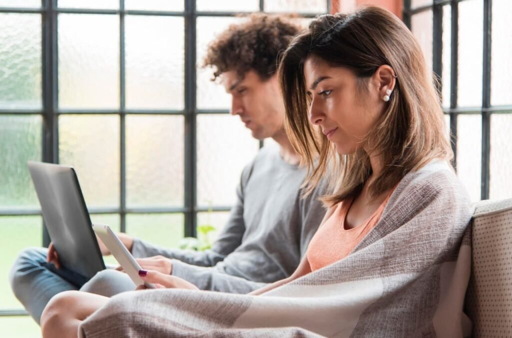 How can a Relationship Counsellor help? 4 Relationship counsellor for relationship problems