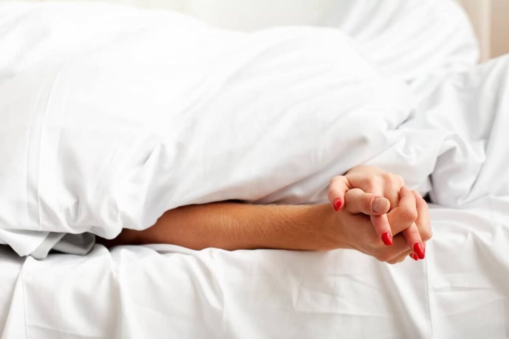 What is lust? How to overcome lust? 10 Build meaningful and fulfilling relationships