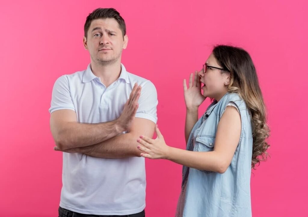 10 Signs That Show You Are Not In Love 7 not physically attracted to your partner