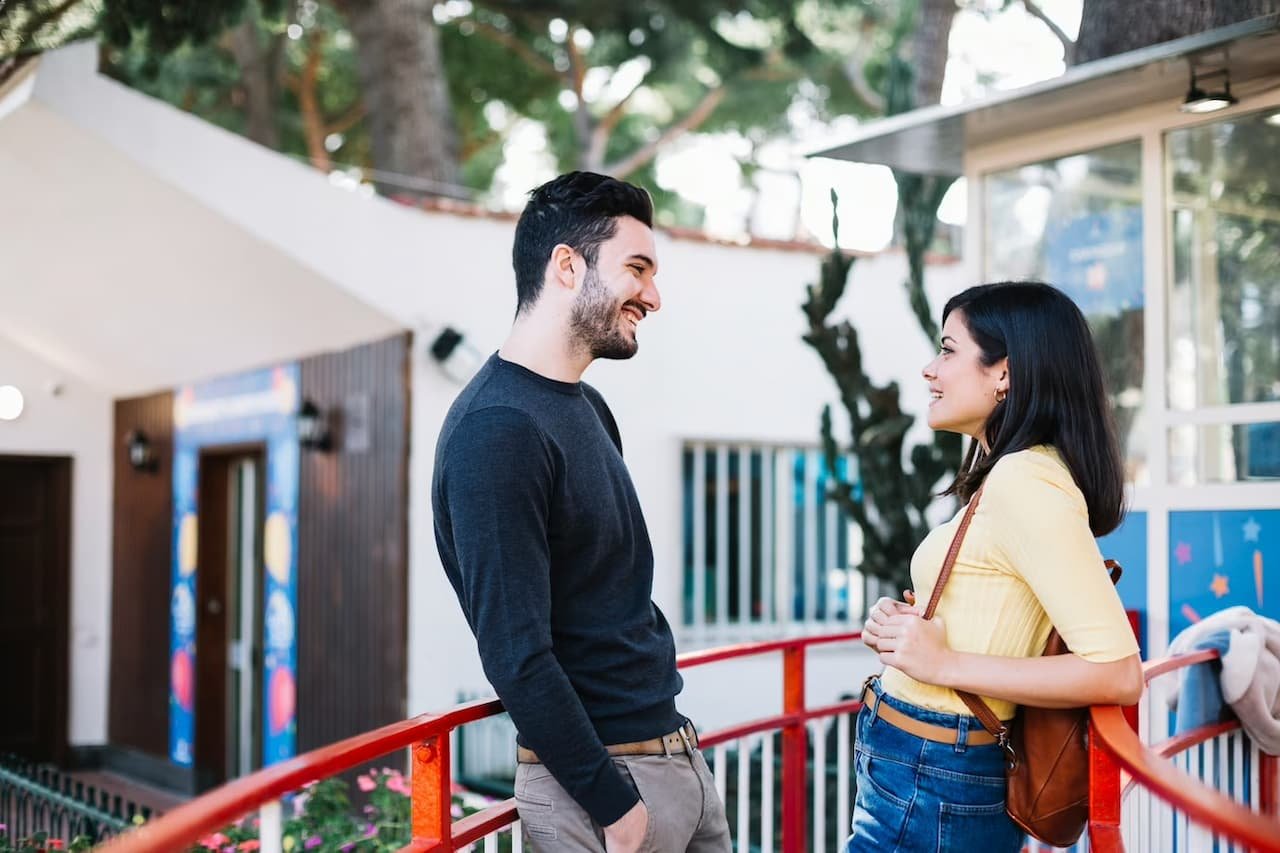 8 Ways to make your partner feel secure in relationship ...