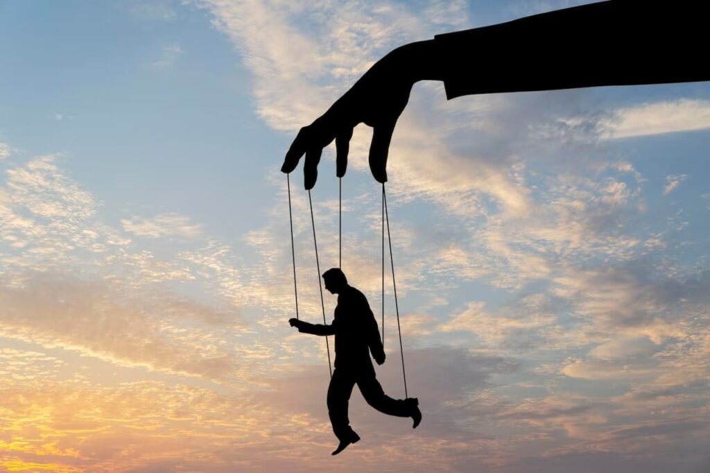 Emotional Blackmail: Recognizing and Overcoming Manipulative Tactics 8 Recognize manipulation
