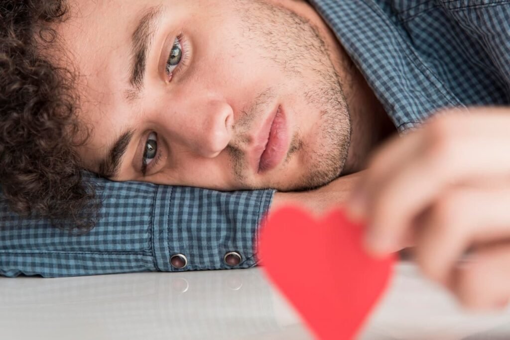 Moving On or Making It Worse? 5 Common Mistakes to Avoid After a Breakup 3 Moving On or Making It Worse After a Breakup