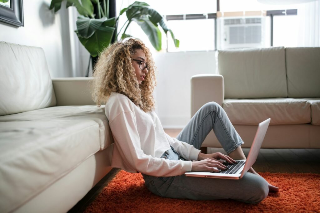 12 Benefits Of Choosing Online Counselling & Teletherapy 7 Comfort of a Familiar Environment Online Counselling & Teletherapy from anywhere like home or office